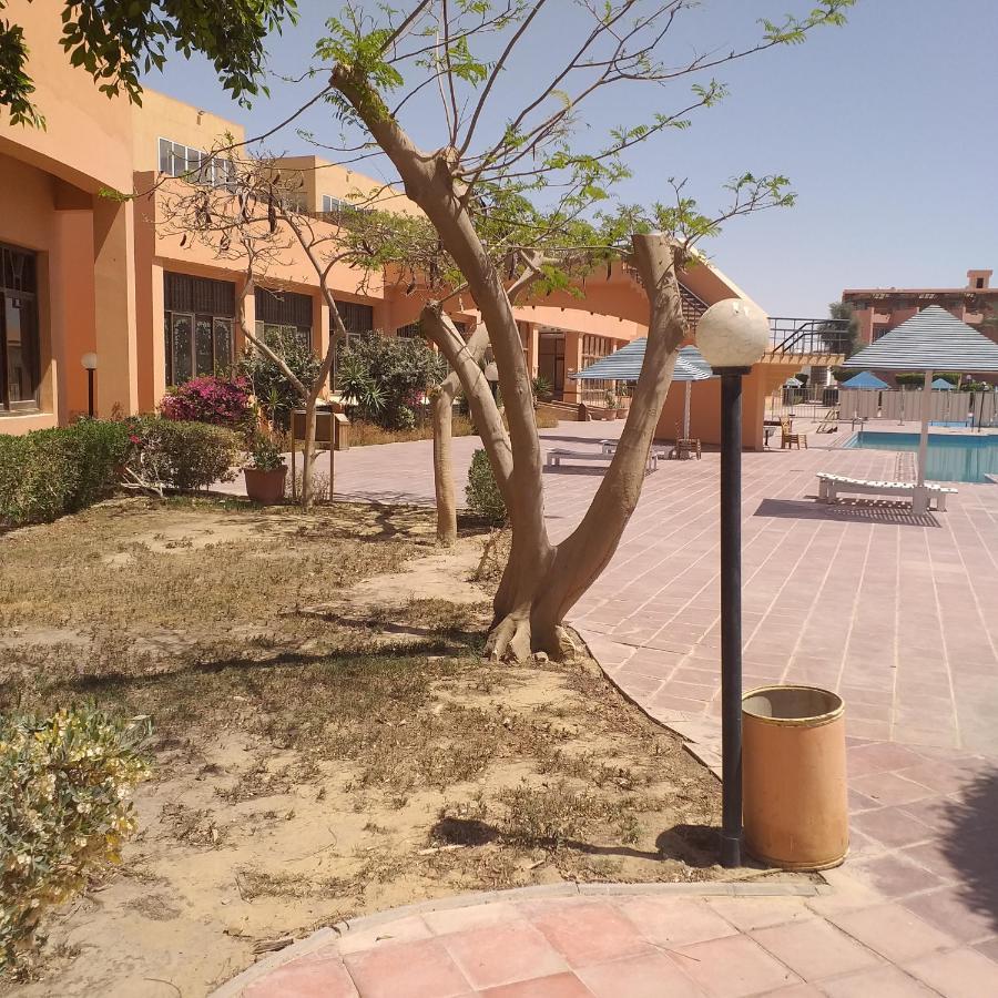 شاليه فرش فندقي بقرية بالميرا بيتش العين السخنه للعائلات Ain Sukhna Esterno foto